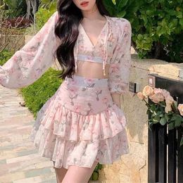 Two Piece Dress Women's Suit 2Pcs Summer Outfits Skirt Sets Long Sleeve Deep V Neck Floral Crop Tops + Mini Skirt Set Women's Clothes Fall 2022 P230517