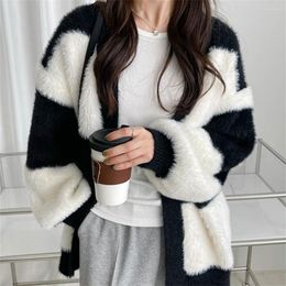 Women's Knits Alien Kitty Mink Hair Women Warm Coats Classic Winter Loose Soft Striped Chic OL Oversize Knitted Cardigans Casual Sweaters