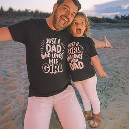 Family Matching Outfits 1pc Daddy and Daughter Shirts Dad Girl Look Tees Me His Summer Clothes 230518