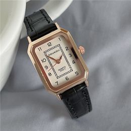 Women's Watches Retro Square Quartz Digital Dial Casual Wrist Watches Leather Strap Fashionable Clock Waterproof Wristwatch for Women 230518