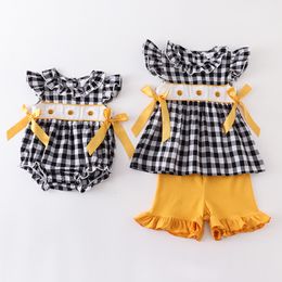 Family Matching Outfits Girlymax Summer Baby Girls Boutique Children Clothes Shorts Set Romper Milk Silk Bee Plaid Sibling 230518