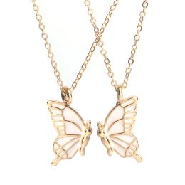 2pcs /set Best Friend Pink Butterfly Pendant Woman Necklace Jewellery Alloy Silver Gold Plated Chain Girls Necklaces Choker Friendship with Card Gift