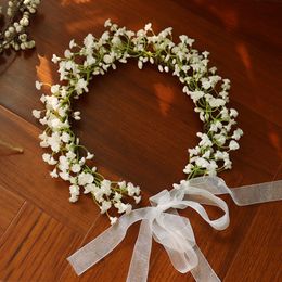 Tiaras Breathable White Flower Crowns Hairbands Romantic Sweet Gardland Women Wedding Hair Accessories for Bride Bridesmaids 230517
