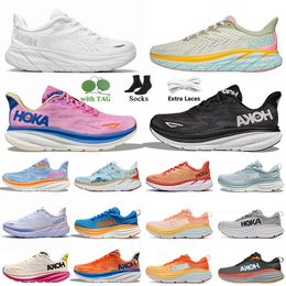 Hoka bir bondi koşu ayakkabıları kadın erkekler clifton 8 karbon x 2 atletik ayakkabı şok emici yol moda spor ayakkabı otoyol tırmanma