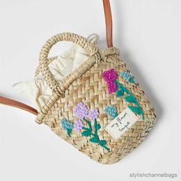 Stuff Sacks Flower Woven Bag Wicker Rattan Bags for Women Handbags Straw Beach Bag Summer Mini Embroidery Shoulder Crossbody Bags