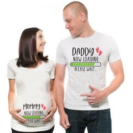Family Matching Outfits 1pcs Mommy Daddy Loading Please Wait T Shirt Funny Couple Pregnant Announcement Shirts Plus Size Maternity Tshirt Clothes 230518
