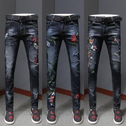 Men's Jeans Personalised Super-fire Knee Hole Denim Trousers European And American Style Straight Pattern Embroidery Trend Men Jea