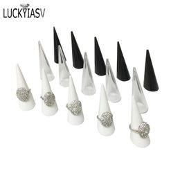 Jewellery Stand Wholesale 151020 Pcslot Mini Acrylic Finger Ring Plastic Triangle Conical Storage Display For 230517