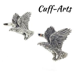 Cuffarts Men Cufflinks Shirt Noble Elegant Eagle Shaped Cufflinks Mens Accessories 2018 Cuff Links For Groom C10064