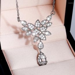 Pendant Necklaces Gorgeous Female Wedding Necklace Full Paved Dazzling CZ Stone Engagement Party High Quality Trendy Jewelry