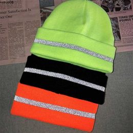 Beanie/Skull Caps Unisex Reflective Stripe Knitted Hats Beanies Luminous Outdoor Cycling Ski Warm Caps Women Men Autumn Winter Hats Casual Bonnet J230518