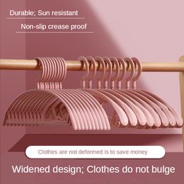 Hangers Racks 10PCS Non-slip Wide-shoulder Household Non-slip Clothes Drying Rack Multiple Colors Optional Bold Plastic Adult Wardrobe Hanger 230518