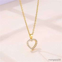 New Sweet Gold Colour Hollow Zircon Crystal Heart Pendant Stainless Steel Necklaces For Women Romantic Wedding Party Neck Chain