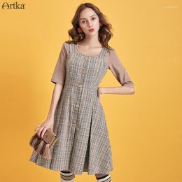 Casual Dresses ARTKA 2023 Autumn Winter Women Dress Vintage Plaid Vest Wool Fashion Single-Breasted Pleated LA10391Q