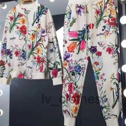 Women jogging Tracksuits Design Summer T Shirts Long Pants Suits With Flowers Pattern Fashion Tracksuit Two Pieces Sets Clothing DRESSES
