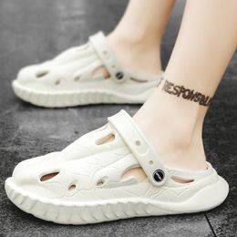 Trendy Sandals Beach Shoes Men Outerwear Dual-purpose Hole Shoes Summer Casual Non-slip Toe Platform Sandals F2306-01