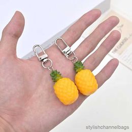 Keychains Simulation Pineapple Fruit Keychain Key Ring For Women Men Gifts New Funny Creative Food Bag Box Keychain