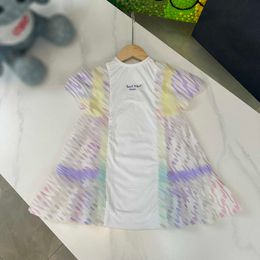 23SS Kinder Designer Markenkleid Mädchen Mode Rundhals Farbe Regenbogen Kleider Alle Farben Logo Druck Kleider Hochwertiges Hemd Rock Babykleidung s8zz #