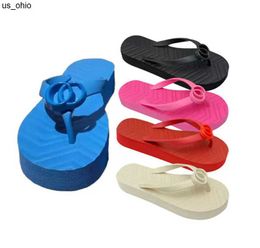 Slippers Slippers Women Sandals Beach Slides Flip Flop Sandal Outdoor Shoes Double G186 Designer Luxury Rubber Fashion VShaped J230520