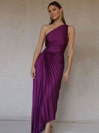 Grundlegende Freizeitkleider, elegantes Damen-Plisseekleid, sexy eine Schulter, ärmellos, unregelmäßig, Vintage, rückenfrei, aushöhlen, Abendkleid, 230519