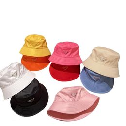 AAAAA Nylon Bucket Hat Woman Designer Fisherman Hats Classc Triangle Leter Sunhat Couple Cap Men Beach Stingy Brim Hats with 8 Colours