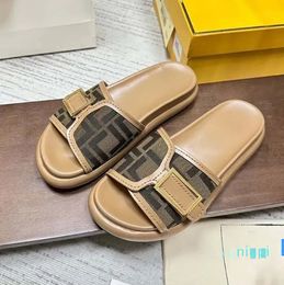 Summer Sandal Slippers Women Men Slides Soft Cushion Fashion Sandals Striped Metal flip flops Open Toe Sliders Slip on Indoor Outdoor Sandals