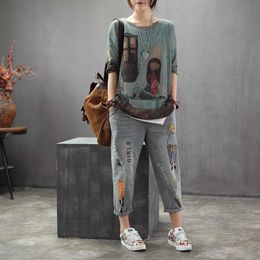 Jeans High Quality Women M4XL Retro Patch Embroidered Printed Jeans Women Light Blue Washed Loose Ripped Jeans Cropped Pants