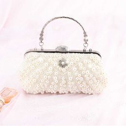 Evening Bags Shell Design Women Day Clutch with Diamonds Party Wedding Chain Shoulder Soft Beading Flower Embroidery Purse 230427