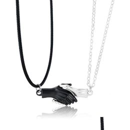 Pendant Necklaces 2Pcs Hold Hands Magnetic Couple Necklace Lovers Hand In For Women Men Fashion Jewelry Gift 2021 Drop Delive Dhgarden Dhfj7