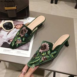 Slippers Green Velvet High Heels Slippers Women Floral Embroidery Shallow Pointed Toe Heeled Fashion Loafers Outsides Woman Slides J230519