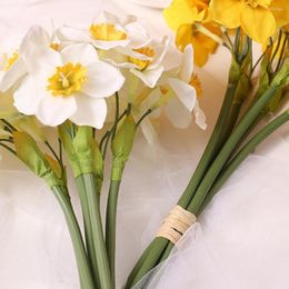 Decorative Flowers 1 Bouquet Faux Flower Attractive Weather-resistant Artificial Yellow White Fake Narcissus Home Decor