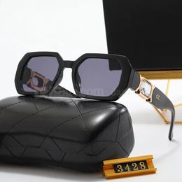 2023 Large frame side gemstone sunglasses for women classic Summer designer Good Quality Fashion metal sun glasses vintage female sun glass Casual eyeglasses