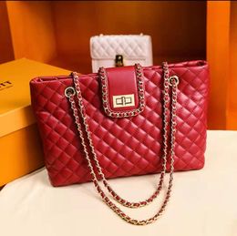 Designer shoulder bags Casual Diamond Lattice Handbags for women Soft leather messenger bag Large capacity shopping bag Cross Body Panelled shoulder dicky0750 HBP