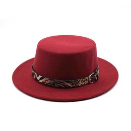 British Style Leopard Belt Flat Top Hat Couple Solid Color Gentleman Hat Men Women Large Flat Wide Brim Woolen Warm Hat