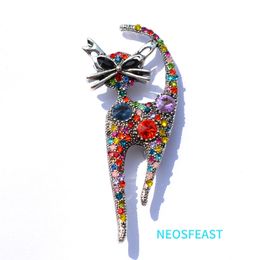 Cute Brooches for Women Rhinestone Cats Alloy Pin Mix Colour Ladies Holiday Gifts Coat Garments Dress Accessories Fashion Jewellery