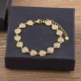New Arrival Creative Design Luxury Gold Color Chain Bracelets Love Heart Bangle for Women Wedding Gift Jewelry Wholesale