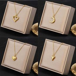 Stainless Steel Solid Heart Necklace For Women Choker Chain Vintage Fashion Moon Pendant Modern Gifts