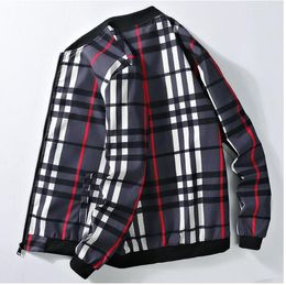 Mens Designer Jacket High quality Striped Windbreaker sportswear Outerwear Wind Casual Plus Size Baseball Zipper Hoodies Jackets Coats