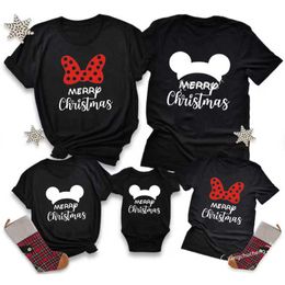 Family Matching Outfits Merry Christmas Family Matching T-shirt Mother and Daughter Father Son Shirt Girl Boy Tight Cotton Family Clothing G220519