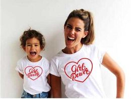 Family Matching Outfits 1 Mom Baby Girl Power Matching T-shirt Home Clothing Summer Short Sleeve Casual T-shirt Home Look Top G220519