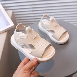 Sandals Boys Sandals Simple Japanese Style Flats Breatheable Hook Loop Kids Fashion Casual Shoes Breatheable 2023 New Children Shoes AA230518