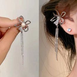 Charm JWER Sparkling Zircon Flower Butterfly Ear Cuff Without Piercing Tassel Clip Earrings for Women Simple Ear Clip Fine Jewelry AA230518