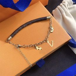 Designer Bracelets Charm Bracelets Famous Luxury Gold Chain Fashion Jewellery Girl Pearl Letter Lock Love Bracelet Wedding Party Jewellery Accessories wholesale