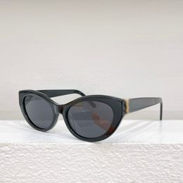 Sunglasses For Men Women Summer Designers M115 Style Anti-Ultraviolet Retro Plate Full Frame Glasses Random Box