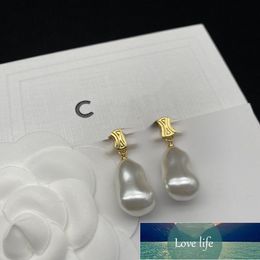 Wholesale Pearl Earrings Female French Elegance High Sense Silver Stud Earrings