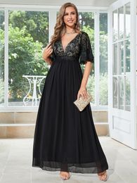 Black V-neck Half-Sleeves Mother of The Bride Dresses Lace and Chiffon Evening Dress