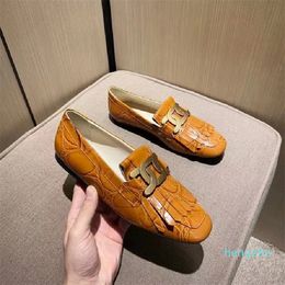 Autumn Style Loafers Dress Shoes Women Metal Decorative Slip-on Shoe Retro Casual Beanie Shoe Woman Fashion Ladies Classic Small