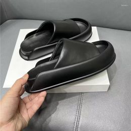 Slippers Summer Heavy-Bottomed Bread Women's Outdoor High-Quality Leather Fashion Casual Comfortable Non-Slip Shopping Sandals