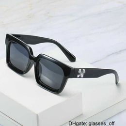 Luxury White Frames Fashion Sunglasses Brand Men Women Sunglass Arrow x Frame Eyewear Trend Hip Hop Square Sunglasse Sports Travel Sun Glasses Hj9m