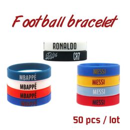 Bracelets 50pcs Mix football Player Silicone Bracelet High Quality Wristband Adult Kids Size Fashion Signature Jewlry for Gift